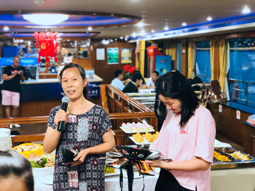 蜜桃传奇媒体mv视频7