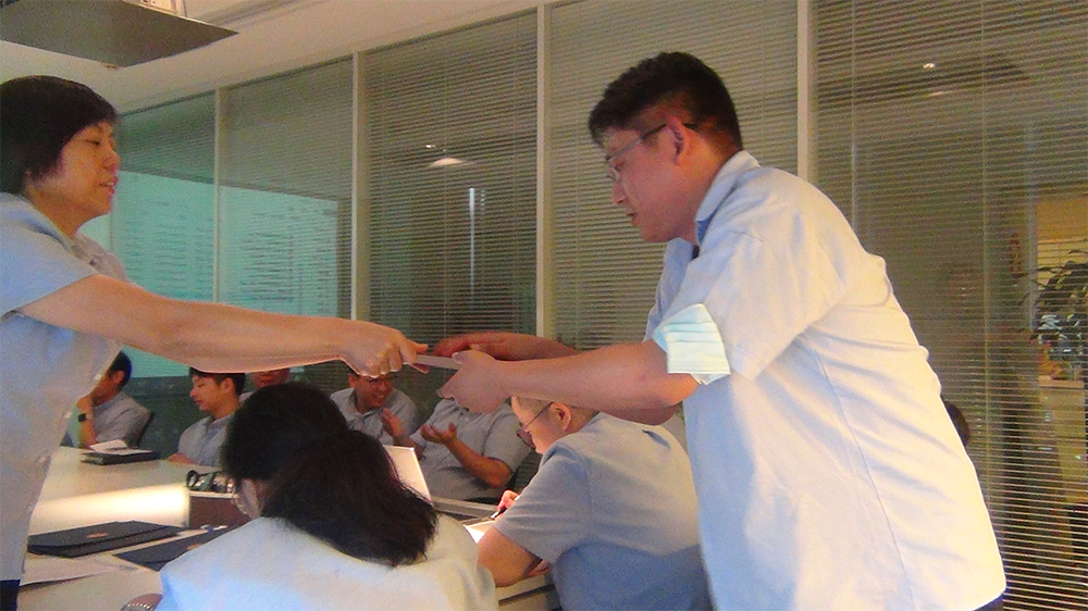 蜜桃传奇媒体mv视频7