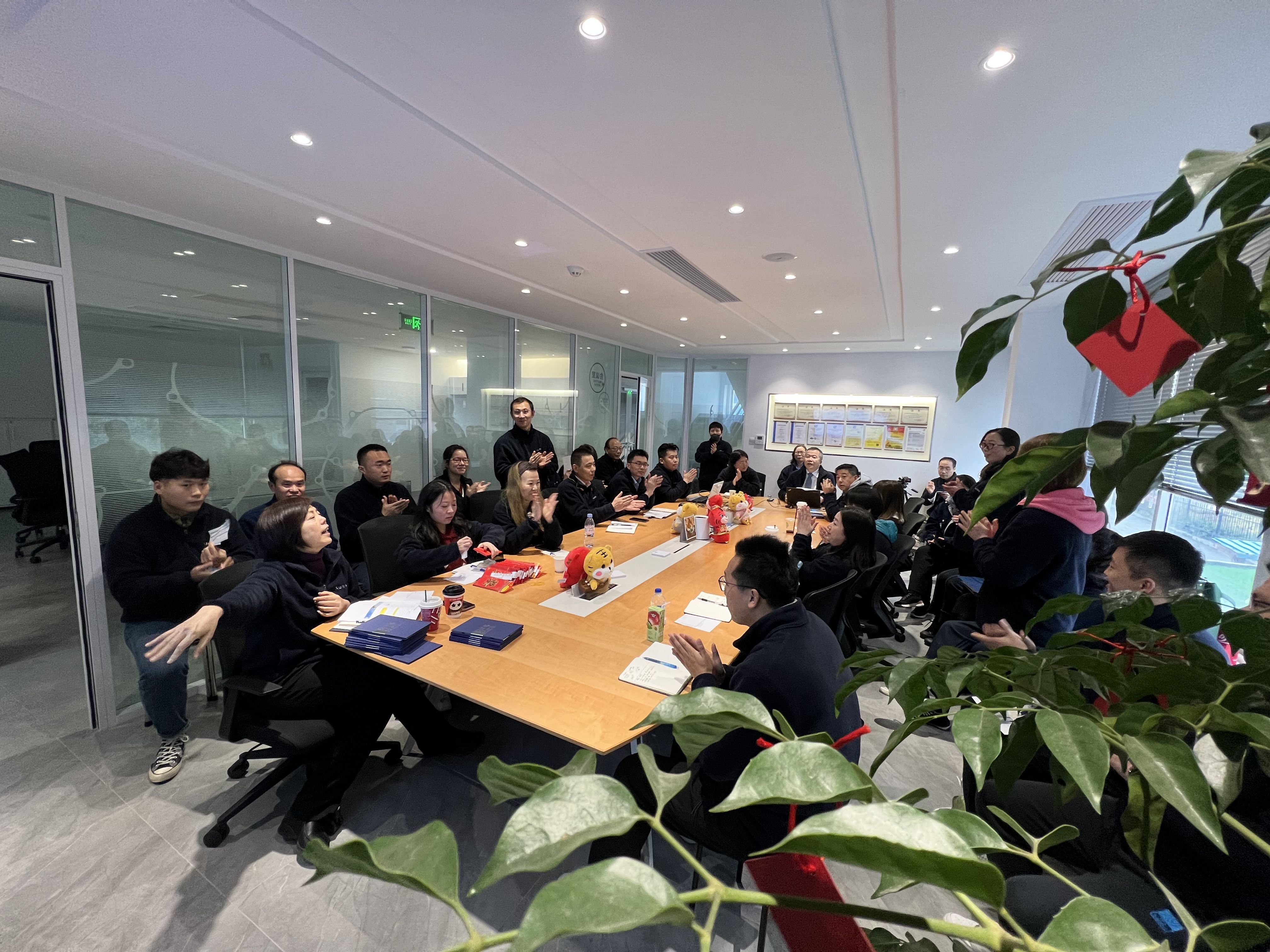 蜜桃传奇媒体mv视频7