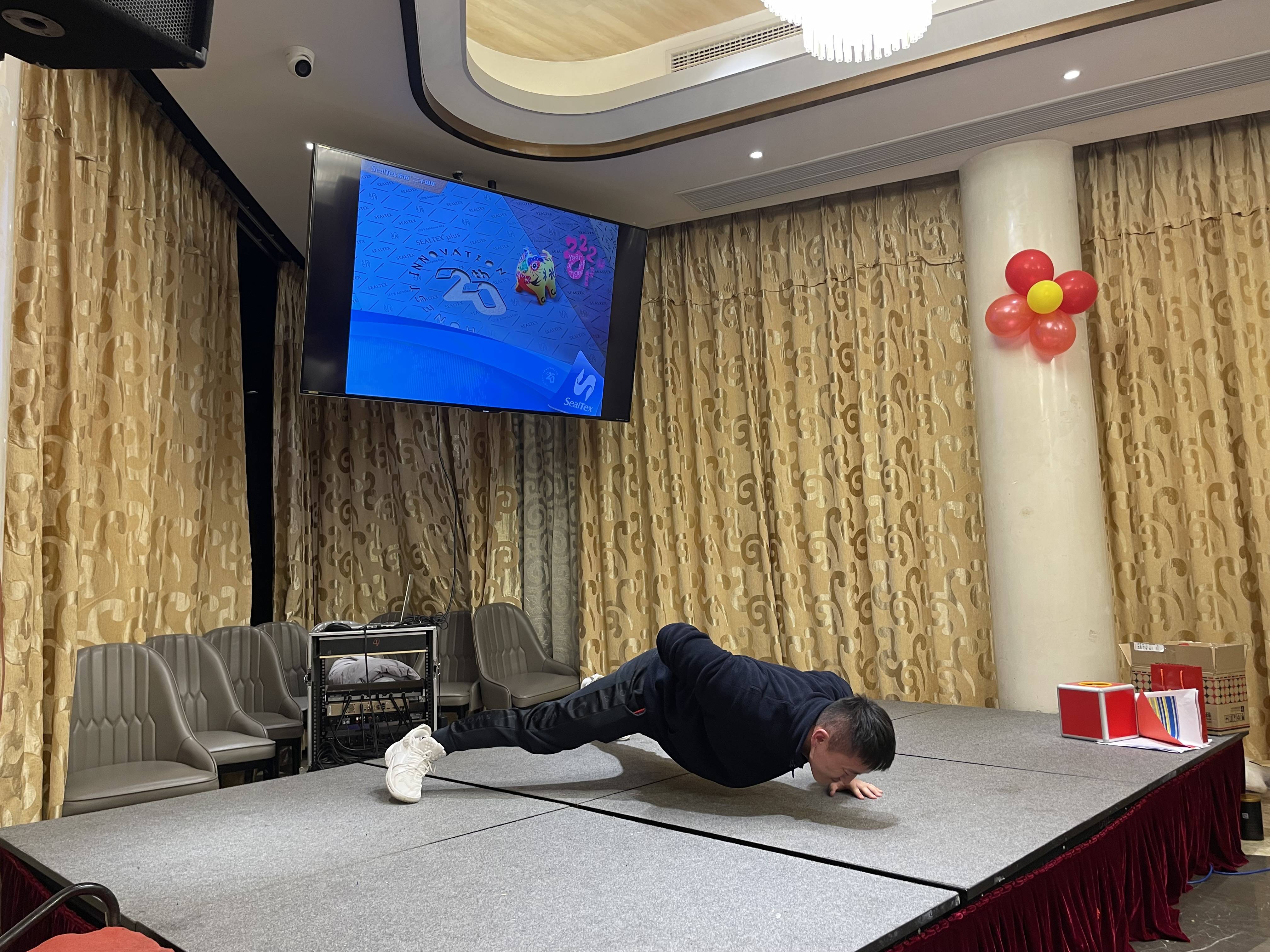 蜜桃传奇媒体mv视频7